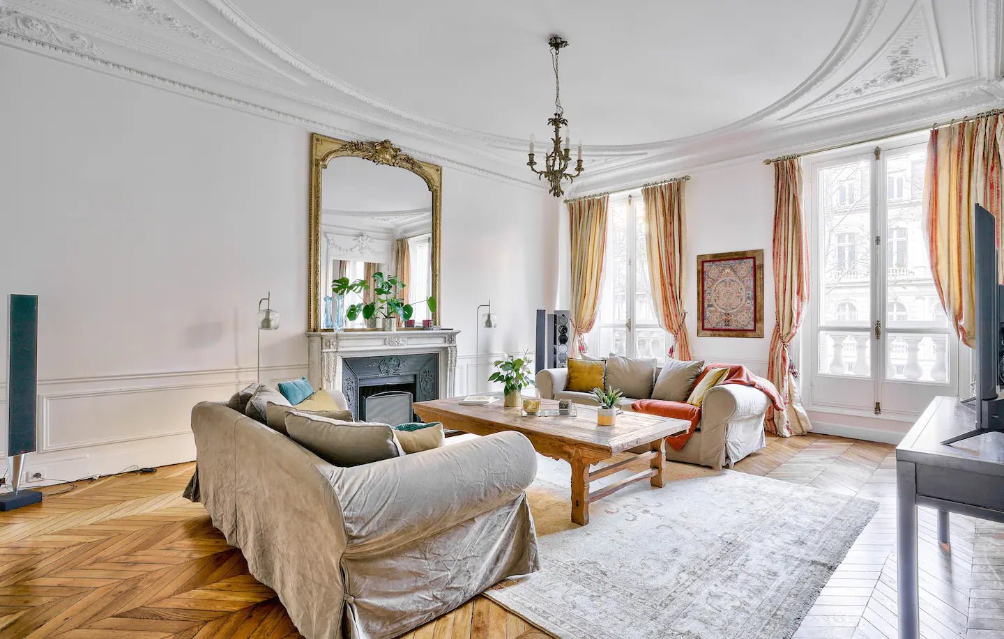 Logement Airbnb Paris, proche Trocadero & Champs Elysée - Résidence BNB